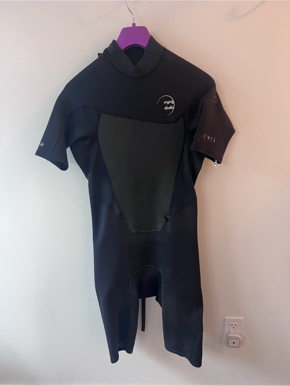 Billabong Men's Black Short Sleeve 2/2 Wetsuit